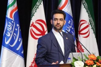 آذری جهرمی از آماده شدن ارز دیجیتال "ملی" در ایران خبر می دهد